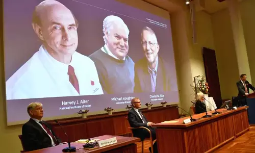 వైద్యరంగంలో ముగ్గురికి నోబెల్‌ పురస్కారం