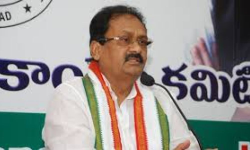 Shabbir Ali: ఆరేండ్ల కేసీఆర్ పాలనలో 3 లక్షల కోట్ల అప్పు: షబ్బీర్ అలీ Shabbir Ali: ఆరేండ్ల కేసీఆర్ పాలనలో 3 లక్షల కోట్ల అప్పు: షబ్బీర్ అలీ