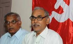 కేంద్రం విద్యుత్ చట్టంతో రైతుల నడ్డి విరుస్తుంది: బీవీ. రాఘవులు కేంద్రం విద్యుత్ చట్టంతో రైతుల నడ్డి విరుస్తుంది: బీవీ. రాఘవులు