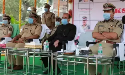 దేశంలోనే తెలంగాణ పోలీసులు నెంబర్ వన్: హోమ్ మంత్రి మహమూద్ అలీ దేశంలోనే తెలంగాణ పోలీసులు నెంబర్ వన్: హోమ్ మంత్రి మహమూద్ అలీ