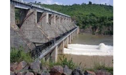 Yeleru Reservoir updates: ఏలేరు రిజర్వాయరులో నీటి ప్రవాహం దిగువకు విడుదల..