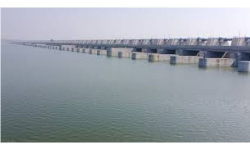 Laxmi Barrage updates: లక్ష్మీ బ్యారేజ్ కి కొనసాగుతున్న వరద.. Laxmi Barrage updates: లక్ష్మీ బ్యారేజ్ కి కొనసాగుతున్న వరద..