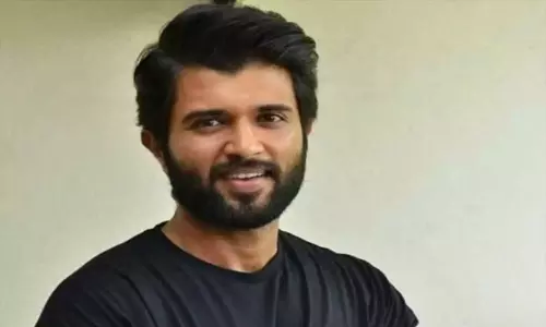 మిడిల్ క్లాస్ వారికే ఓటు హక్కు ఉండాలి: విజయ్ దేవరకొండ