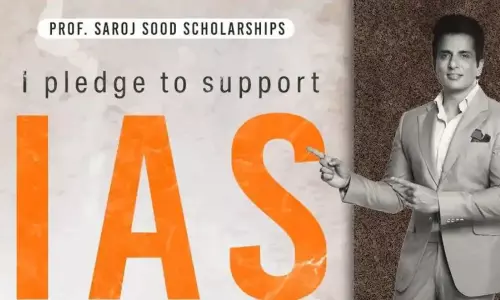 తన తల్లి పేరు మీద సోనూసూద్ స్కాలర్ షిప్ లు