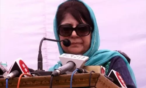 ఎట్టకేలకు మాజీ సీఎం మెహబూబాకు విముక్తి ఎట్టకేలకు మాజీ సీఎం మెహబూబాకు విముక్తి