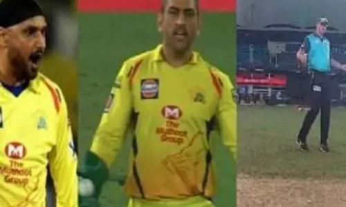 హర్భజన్ పాములాంటోడు.. ధోని ఫ్యాన్స్ ఫైర్