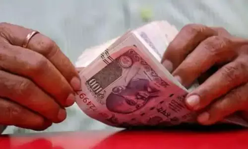 coronavirus:జాగ్రత్తలు పాటించకపోతే కరెన్సీ..మాస్కులతో ప్రమాదమే!