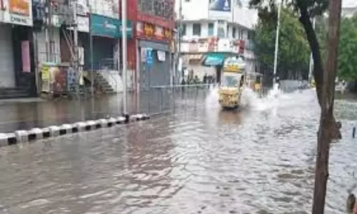 వాన తగ్గినా.. వదలని వరద