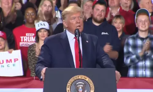 మరో నాలుగేళ్ళు మనమే.. ట్రంప్ ధీమా! మరో నాలుగేళ్ళు మనమే.. ట్రంప్ ధీమా!