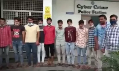 సినిమా ఛేజింగ్ తరహా అనుభవం ఎదుర్కొన్న సైబరాబాద్ పోలీసులు