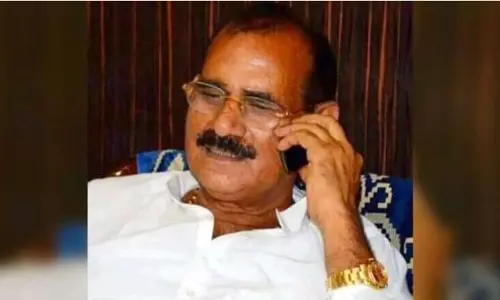 గాయనిపై అత్యాచారం కేసులో ఎమ్మెల్యేపై కేసు గాయనిపై అత్యాచారం కేసులో ఎమ్మెల్యేపై కేసు