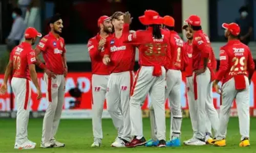 IPL 2020: టాస్ గెలిచి బ్యాటింగ్ ఎంచుకున్న ఢిల్లీ.. ఓపెనర్‌  పృథ్వీషా ఔట్‌!