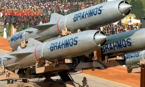 2నెలల్లో 11 మిస్సైల్.. ఇక చైనాకు వణుకే... 2నెలల్లో 11 మిస్సైల్.. ఇక చైనాకు వణుకే...