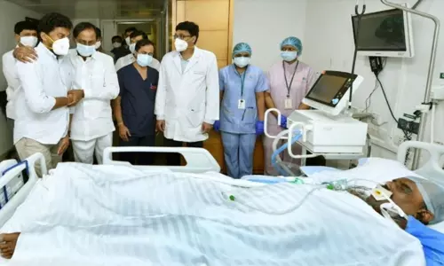 చిరకాల మిత్రుడు, ఉద్యమ సహచరుని కోల్పోయాను : సీఎం కేసీఆర్ చిరకాల మిత్రుడు, ఉద్యమ సహచరుని కోల్పోయాను : సీఎం కేసీఆర్