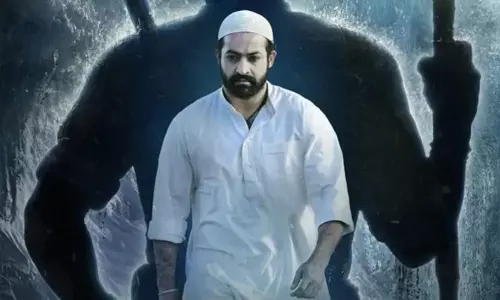 ఆర్ఆర్ఆర్ టీజర్ పై నెటిజన్ల విమర్శలు