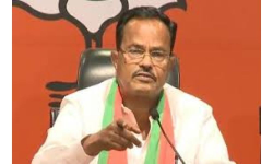 Hyderabad updates: అంబేద్కర్ విగ్రహం వద్ద బీజేపీ నేత మోత్కుపల్లి నర్సింహులు నిరసన దీక్ష..