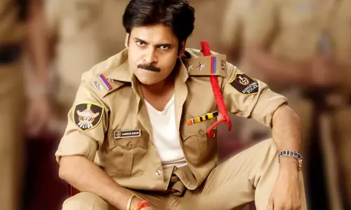 పవన్ కళ్యాణ్ దసరా గిఫ్ట్ ఇచ్చేశాడు!