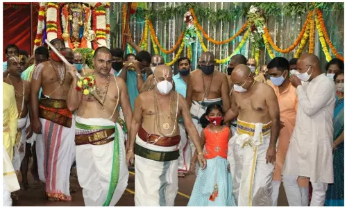 శ్రీవారి ఆలయంలో వేడుకగా పార్వేట ఉత్సవం! శ్రీవారి ఆలయంలో వేడుకగా పార్వేట ఉత్సవం!