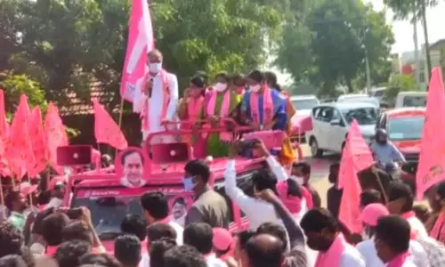 గత ప్రభుత్వాల హయాంలో అర్థరాత్రి దొంగ కరెంటు ఇచ్చేవారు: మంత్రి హరీష్ గత ప్రభుత్వాల హయాంలో అర్థరాత్రి దొంగ కరెంటు ఇచ్చేవారు: మంత్రి హరీష్