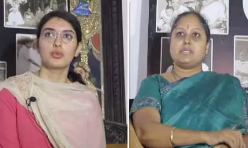 కోటపై ముందు వరుస నుంచి వెళ్లిపోవాలని ఆదేశించారు : ఊర్మిళ