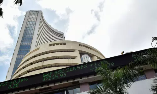 కరోనా ప్రకంపనలతో గ్లోబల్ మార్కెట్లు కుదేలు.. కరోనా ప్రకంపనలతో గ్లోబల్ మార్కెట్లు కుదేలు..