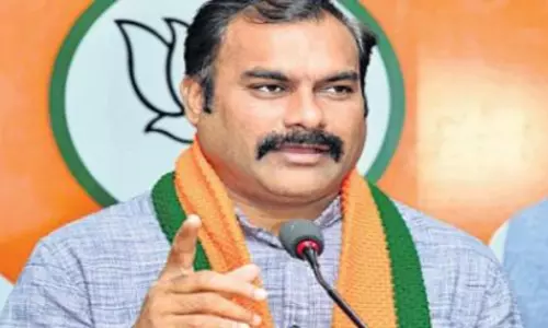 బీజేపీకి షాక్ ..పార్టీకి సీనియర్ నేత గుడ్ బై