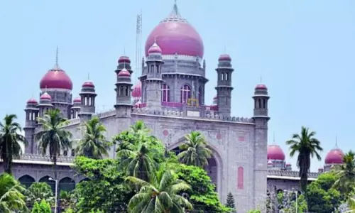 తెలంగాణ ప్రభుత్వానికి షాక్‌ ఇచ్చిన హైకోర్టు