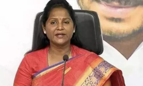 ముదిరిన ఎమ్మెల్యే శ్రీదేవి.. వైసీపీ కార్యకర్తల మధ్య వివాదం ముదిరిన ఎమ్మెల్యే శ్రీదేవి.. వైసీపీ కార్యకర్తల మధ్య వివాదం