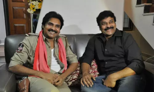 అన్నయ్య కరోనా నుంచి తొందరగా కోలుకోవాలి : పవన్ కళ్యాణ్ అన్నయ్య కరోనా నుంచి తొందరగా కోలుకోవాలి : పవన్ కళ్యాణ్