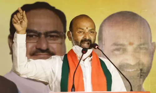 దుబ్బాక గెలుపును స్ఫూర్తిగా తీసుకుంటాం : బండి సంజయ్