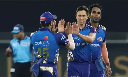 విఫలమైన ఢిల్లీ టాపార్డర్.. ముంబై లక్ష్యం 157 పరుగులు!