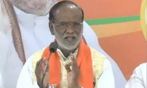 టీఆర్ఎస్ ప్రభుత్వంపై లక్షణ్ తీవ్ర విమర్శలు!