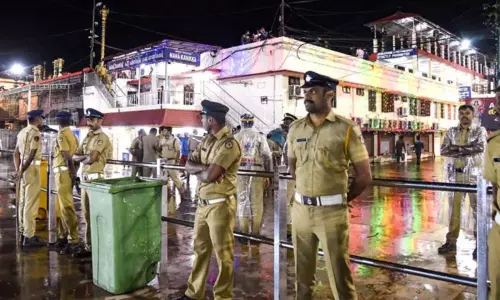 శబరిమలలో తెరుచుకున్న అయ్యప్ప సన్నిధానం.. ఇవాళ్టి నుంచి స్వామివారి దర్శనానికి భక్తులకు అనుమతి