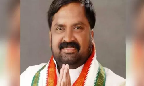 కాంగ్రెస్‌ సీనియర్‌ నేతల అలక