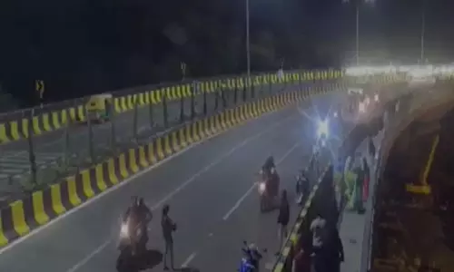 హైదరాబాద్‌ కేబుల్‌ బ్రిడ్జిపై నిబంధనలు బేఖాతరు