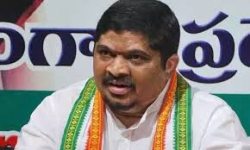 Ponnam Prabhakar Comments: మా నేతలు ఎన్నికల కమిషనర్ని కలిసి 24గంటలు అయ్యింది.. Ponnam Prabhakar Comments: మా నేతలు ఎన్నికల కమిషనర్ని కలిసి 24గంటలు అయ్యింది..