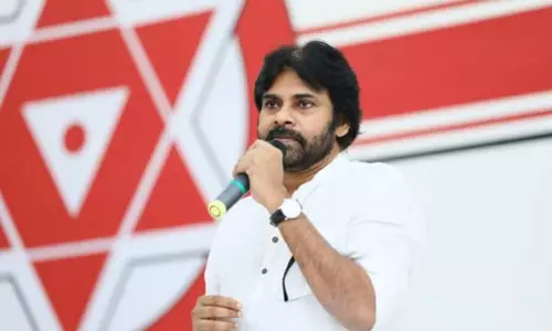 వైసీపీ నేతలు అధికార గర్వంతో దాడులు చేస్తున్నారు : పవన్‌ కళ్యాణ్‌