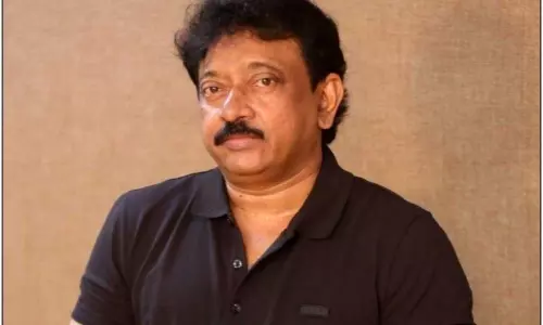 దర్శకుడు రాంగోపాల్ వర్మకు తెలంగాణ హైకోర్టు షోకాజ్ నోటీసులు దర్శకుడు రాంగోపాల్ వర్మకు తెలంగాణ హైకోర్టు షోకాజ్ నోటీసులు