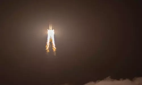 జాబిల్లిపై ప్రయోగాల్లో మరో ముందడుగు.. త్వరలో భూమిపైకి జాబిల్లి నమూనా