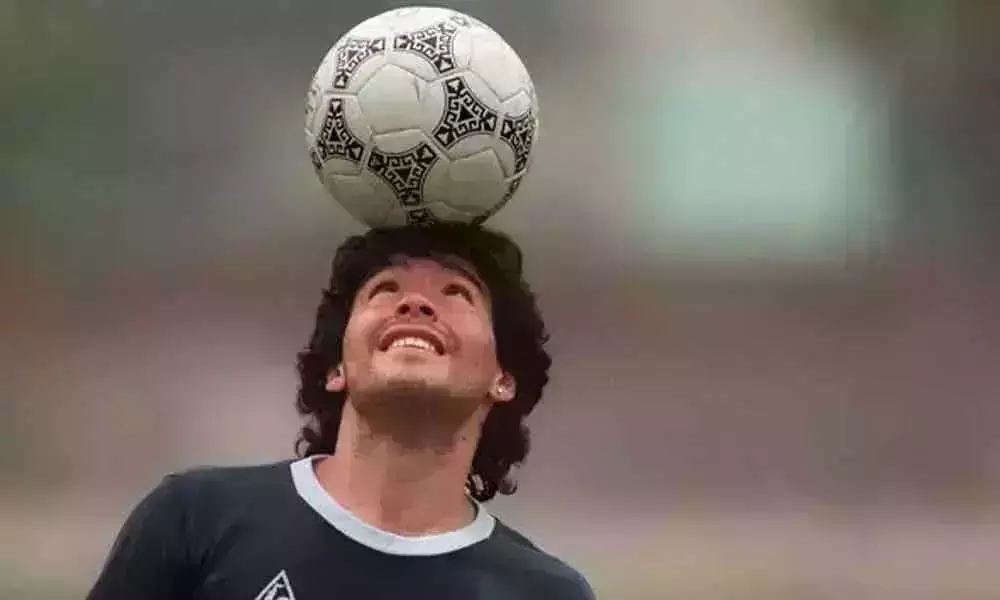 అర్జెంటీనా ఫుట్బాల్ దిగ్గజం కన్నుమూత.. అర్జెంటీనా ఫుట్బాల్ దిగ్గజం కన్నుమూత..