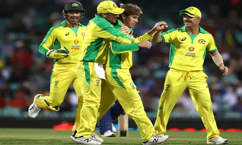 IND vs AUS 1st ODI : పోరాడి ఓడిన భారత్! IND vs AUS 1st ODI : పోరాడి ఓడిన భారత్!