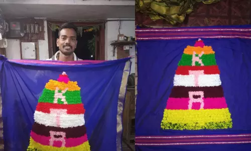 మరో ఘనత సాధించిన సిరిసిల్ల నేతన్న.. చీరలపై చిత్రాలు నేస్తున్న వెల్ది హరిప్రసాద్