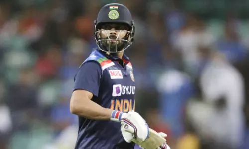 సచిన్ రికార్డు పైన కన్నేసిన కోహ్లి.. కేవలం 23 పరుగుల దూరంలోనే! సచిన్ రికార్డు పైన కన్నేసిన కోహ్లి.. కేవలం 23 పరుగుల దూరంలోనే!