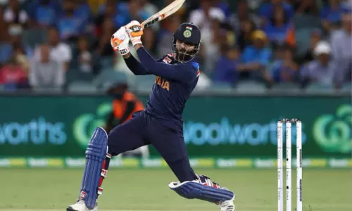 Ind vs Aus : ఆసీస్ టార్గెట్ 162 పరుగులు! Ind vs Aus : ఆసీస్ టార్గెట్ 162 పరుగులు!