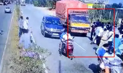 షాకింగ్ : ప్రమాదంలో ప్రమాదం షాకింగ్ : ప్రమాదంలో ప్రమాదం