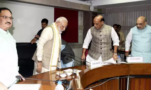 మోడీతో భేటీ అయిన అమిత్‌షా, రాజ్‌నాథ్