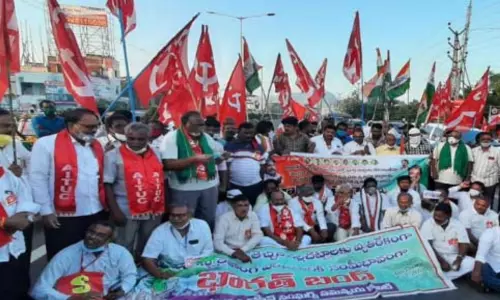 మొదలైన బంద్.. తెలుగు రాష్ట్రాలలో నిరసనల జోరు