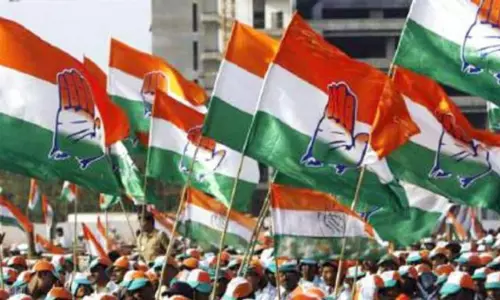 టీపీసీసీ ప్రెసిడెంట్ ఎంపికపై ఏఐసీసీ కీలక ఆదేశాలు టీపీసీసీ ప్రెసిడెంట్ ఎంపికపై ఏఐసీసీ కీలక ఆదేశాలు