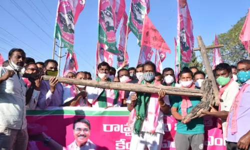 నూతన వ్యవసాయ చట్టాలు రైతులకు గొడ్డలిపెట్టు : మంత్రి శ్రీనివాస్‌ గౌడ్‌