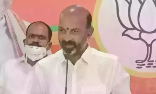 బండి సంజయ్ సంచలన వ్యాఖ్యలు.. కేసీఆర్ త్వరలో..